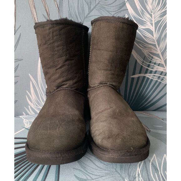 UGG Classic Short black Suede Shearling Sheepskin Boots womens 6 - Picture 2 of 11
